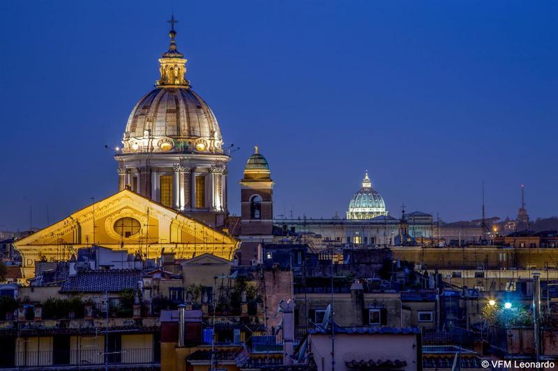 At The Spanish Steps View Rome Buitenkant foto
